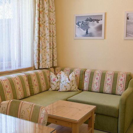 Pension Daniel Lech am Arlberg Δωμάτιο φωτογραφία